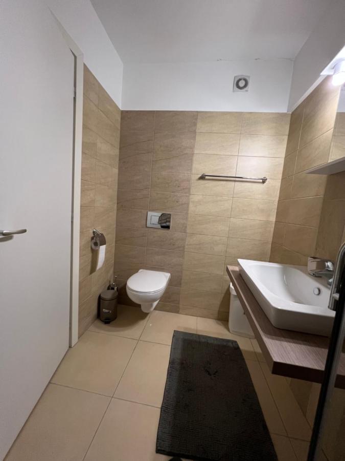 Cozy Park Residences 5 Bucarest Esterno foto